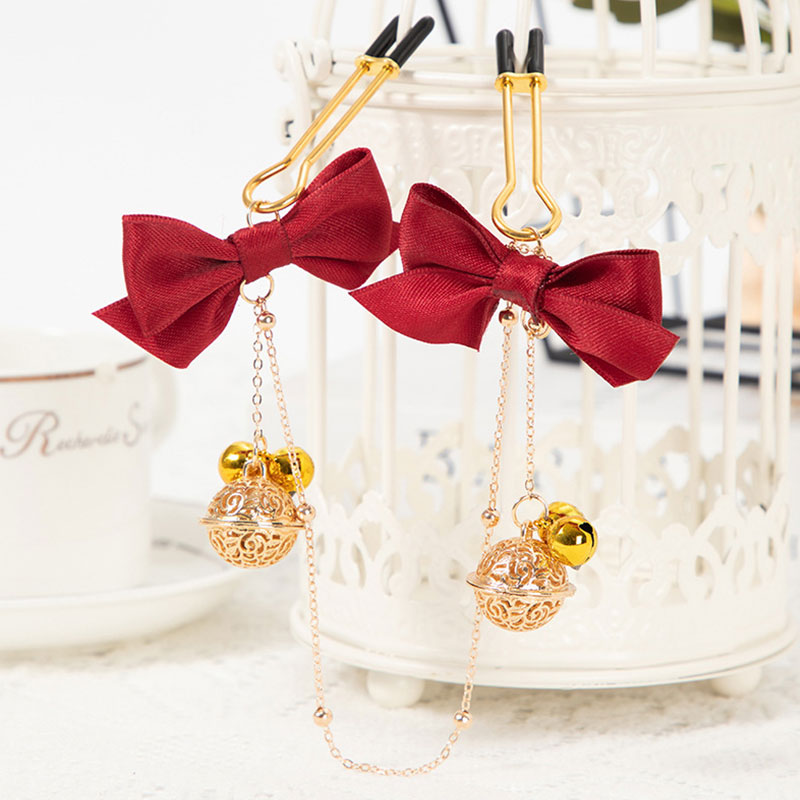 Wondebliss bow bell nipple clip U-type style design showing adjustable structure and bow decoration