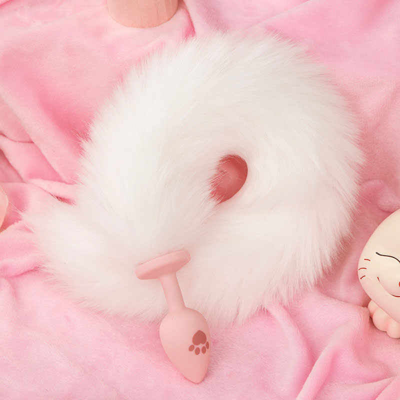 Wondebliss white long fur tail anal plug with soft fluffy white fur tail